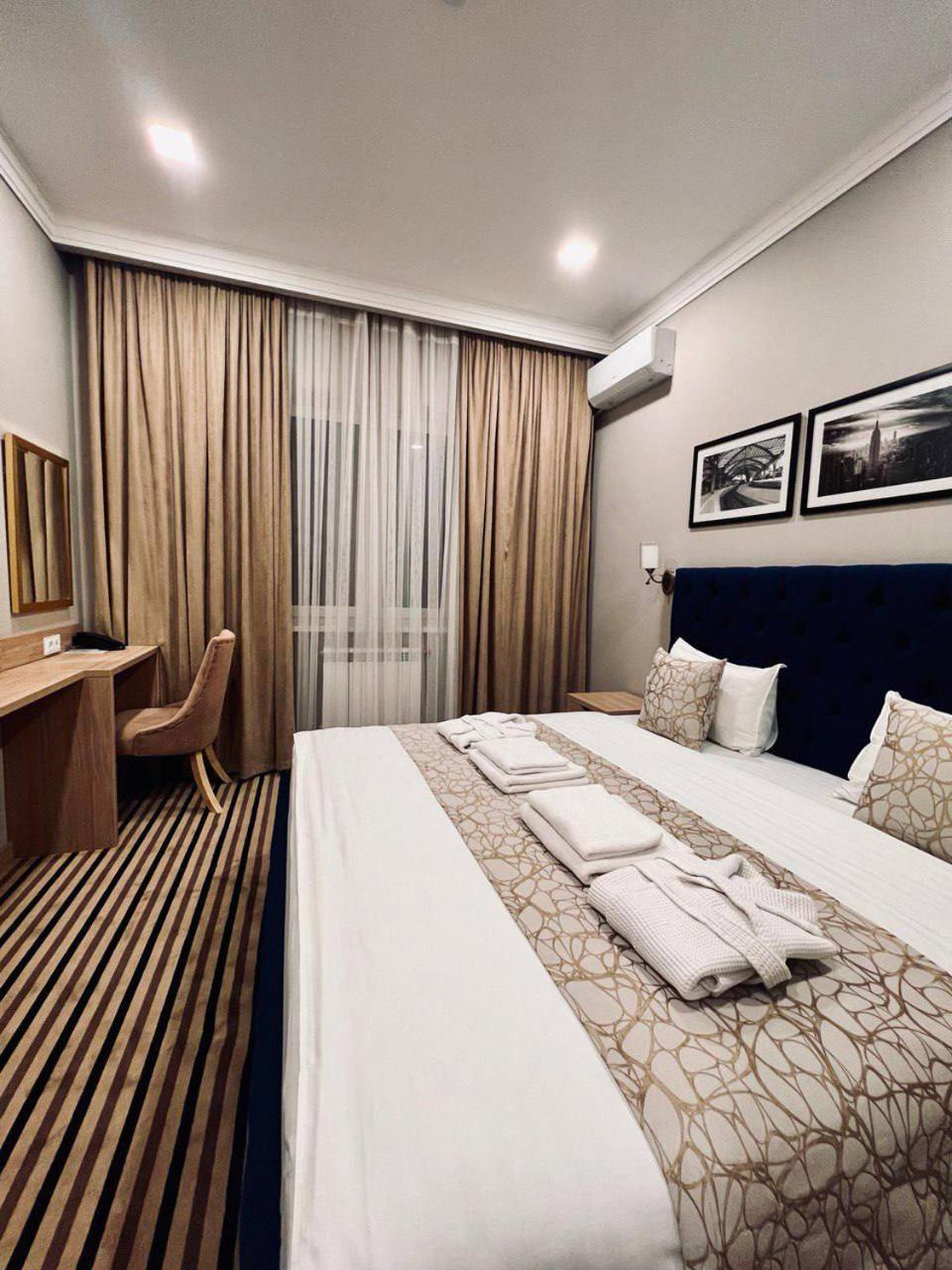 Bristol Hotel Tashkent Exterior photo
